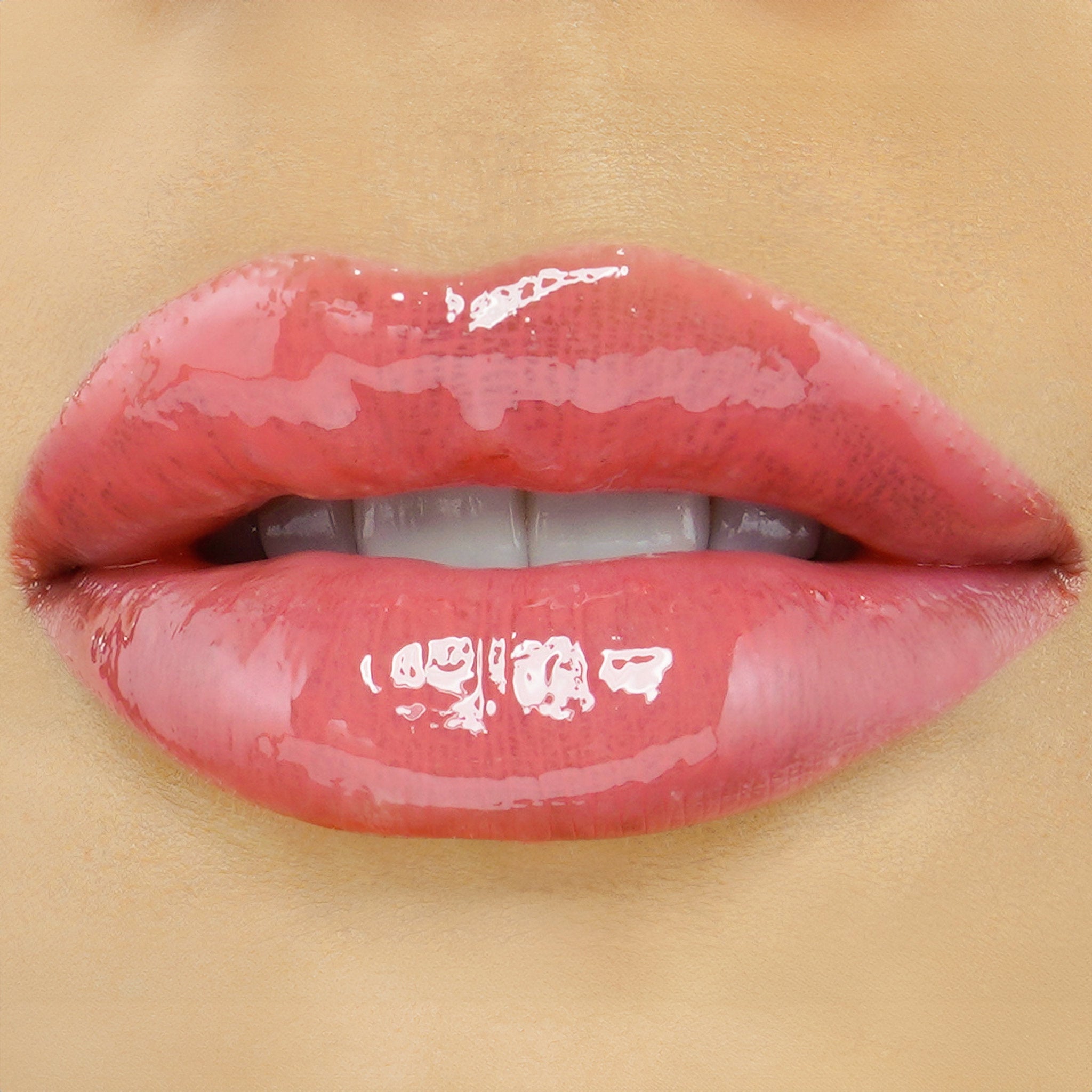 HueKiss Ink Colour Lip Gloss g12.. Velvety, Ultra-Pigmented, Wet Finish