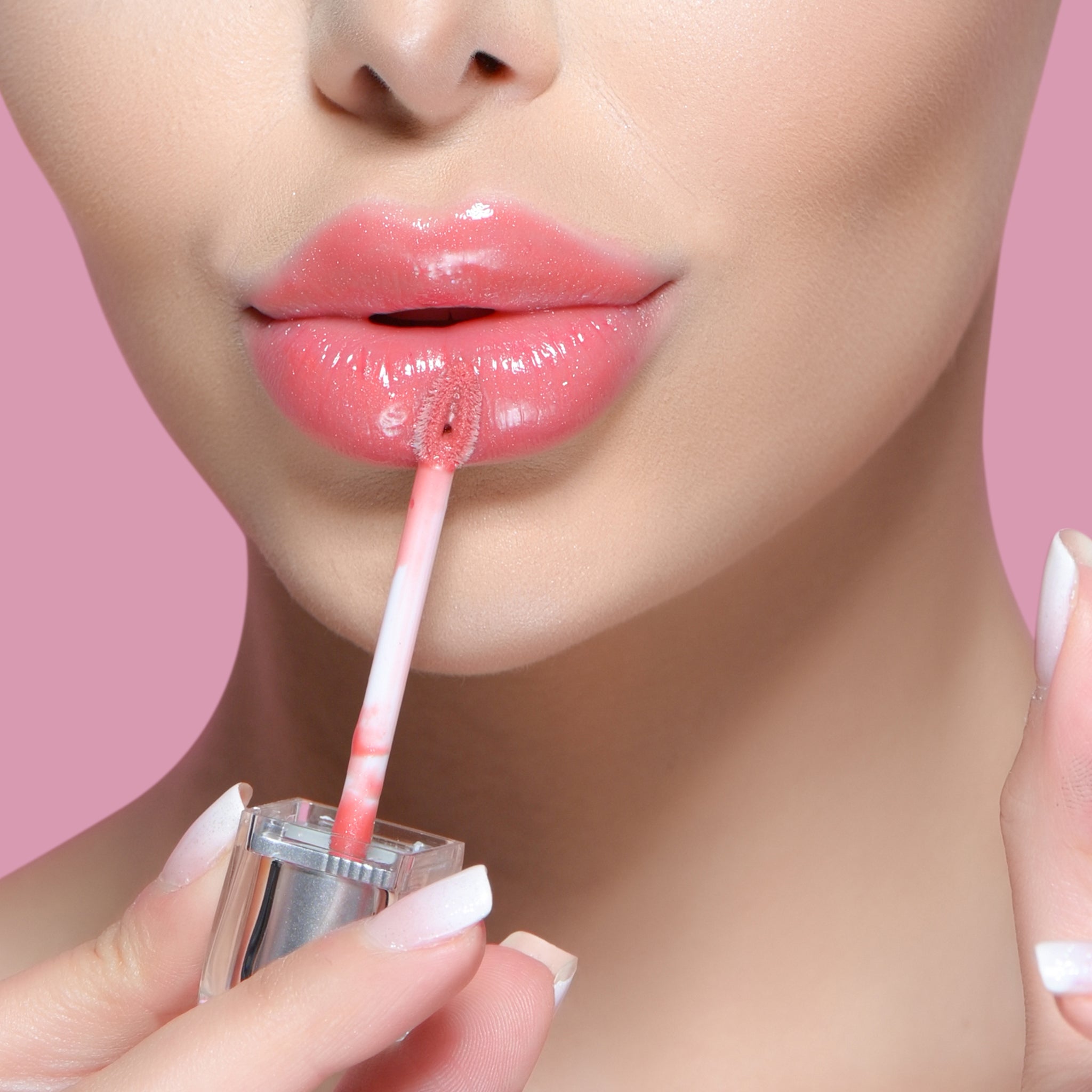 LuxeLustre Shininy Lip Gloss. Smooth, Balmy, Mirror-Like Gloss