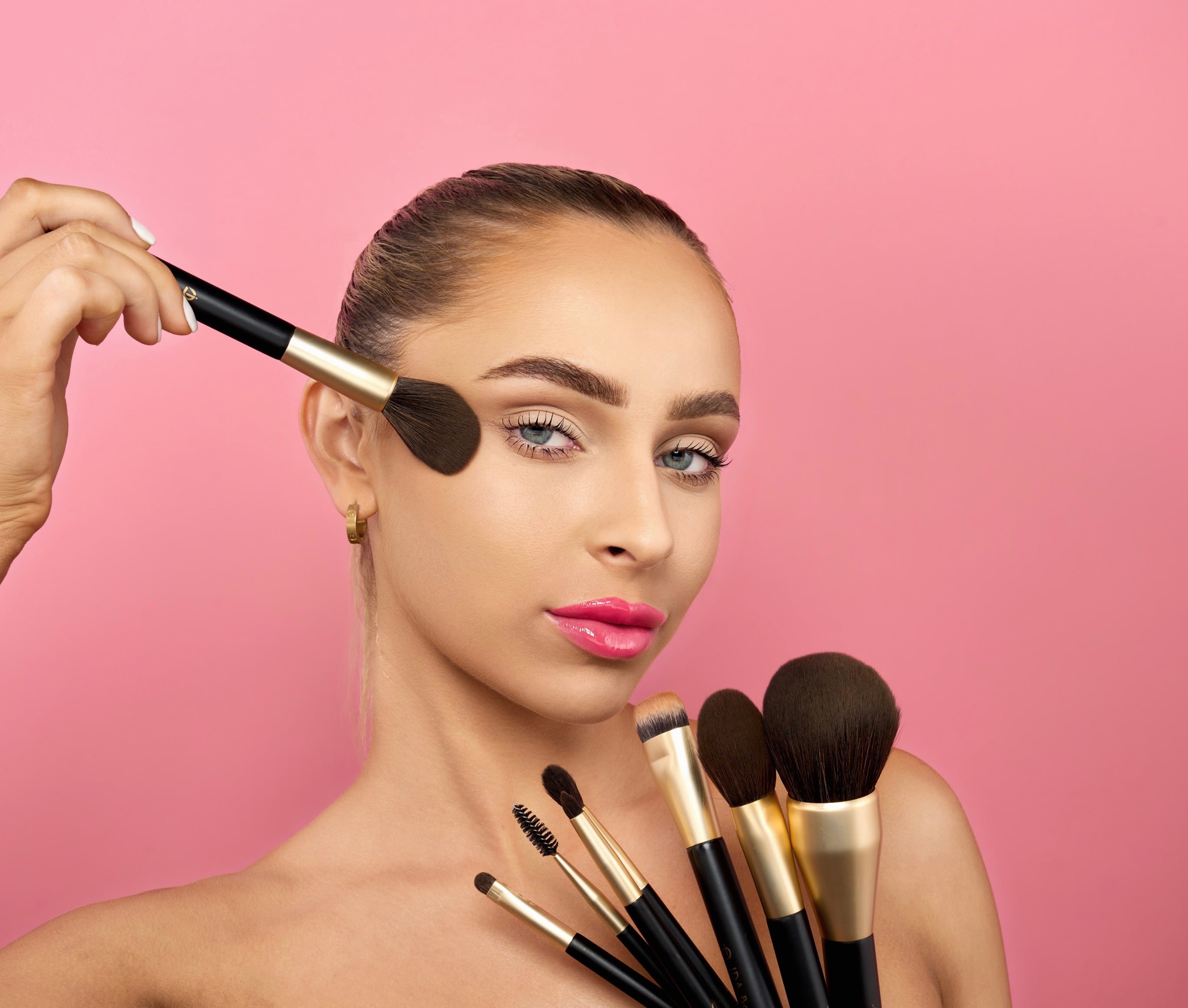 Professional 11 pcs Cluster L Makeup Brush Set | No Extra Buffing Required