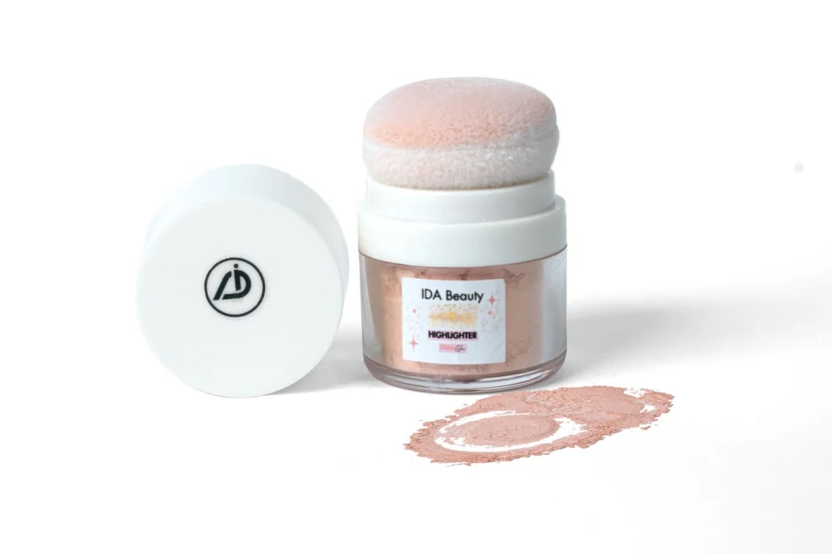 Glam Glow Wonder Stick 5D Highlighter