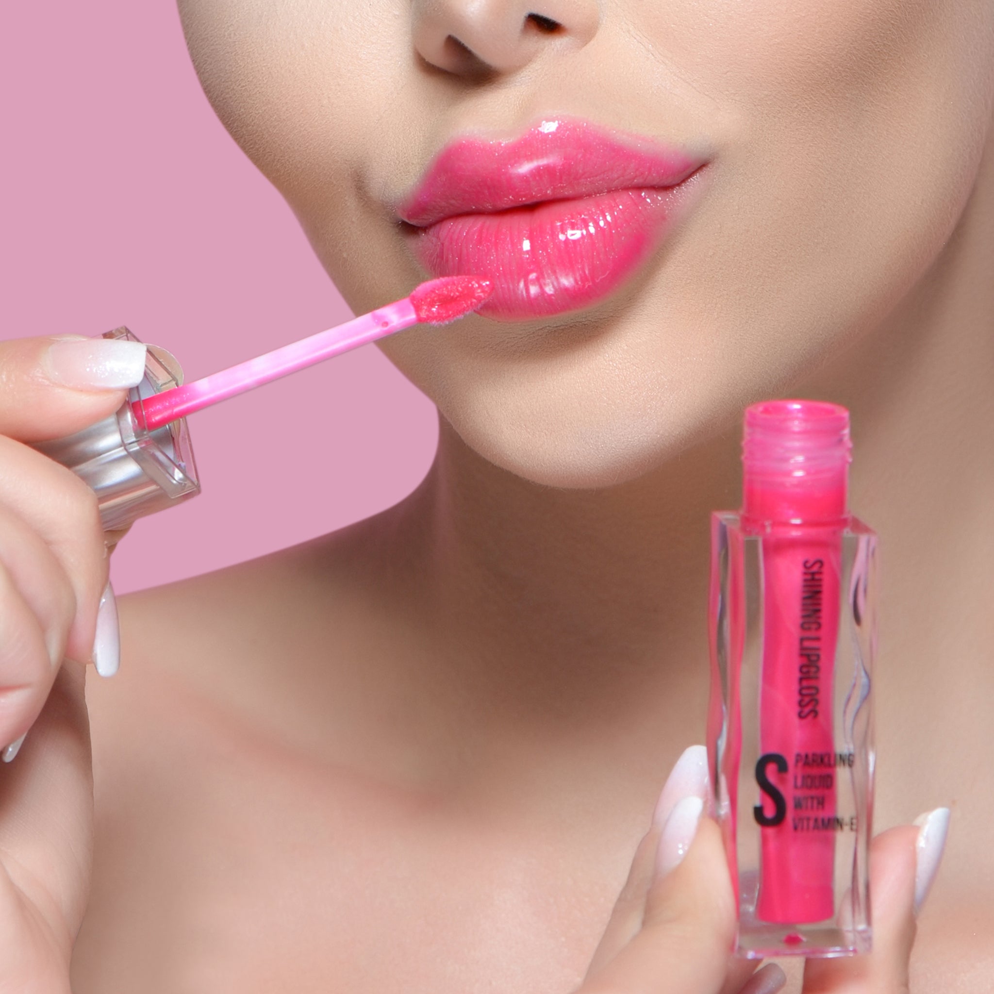 LuxeLustre_Shininy_Lip_Gloss_s01 | Science-Backed, Easy-to-Use Applicator