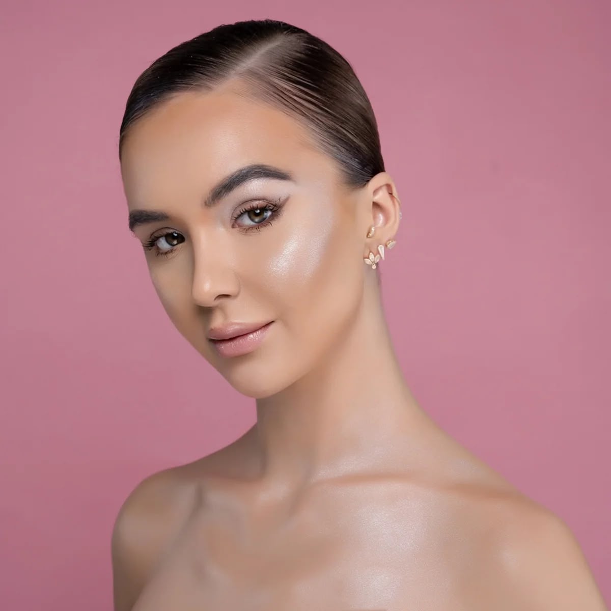 Glam Glow Wonder Stick 5D Highlighter